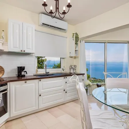Mare Apartment *